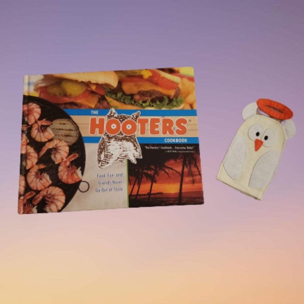 🌴 Hooters cookbook and angel owl finger puppet